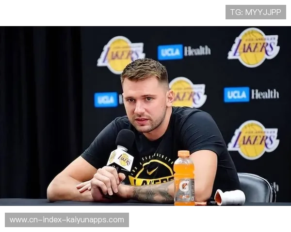 东契奇带伤苦战，球队需外线火力支援